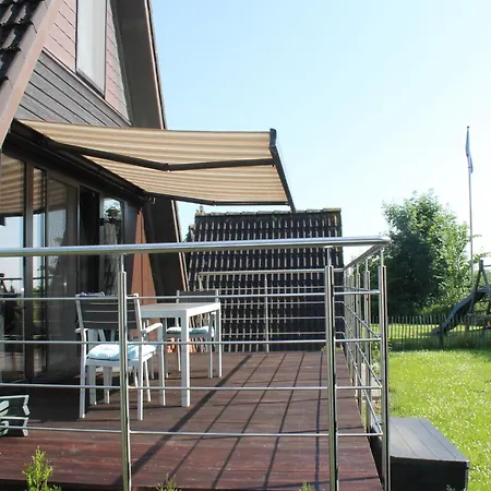 Ferienhaus Gemuetliche In Burhave Fedderwardersiel